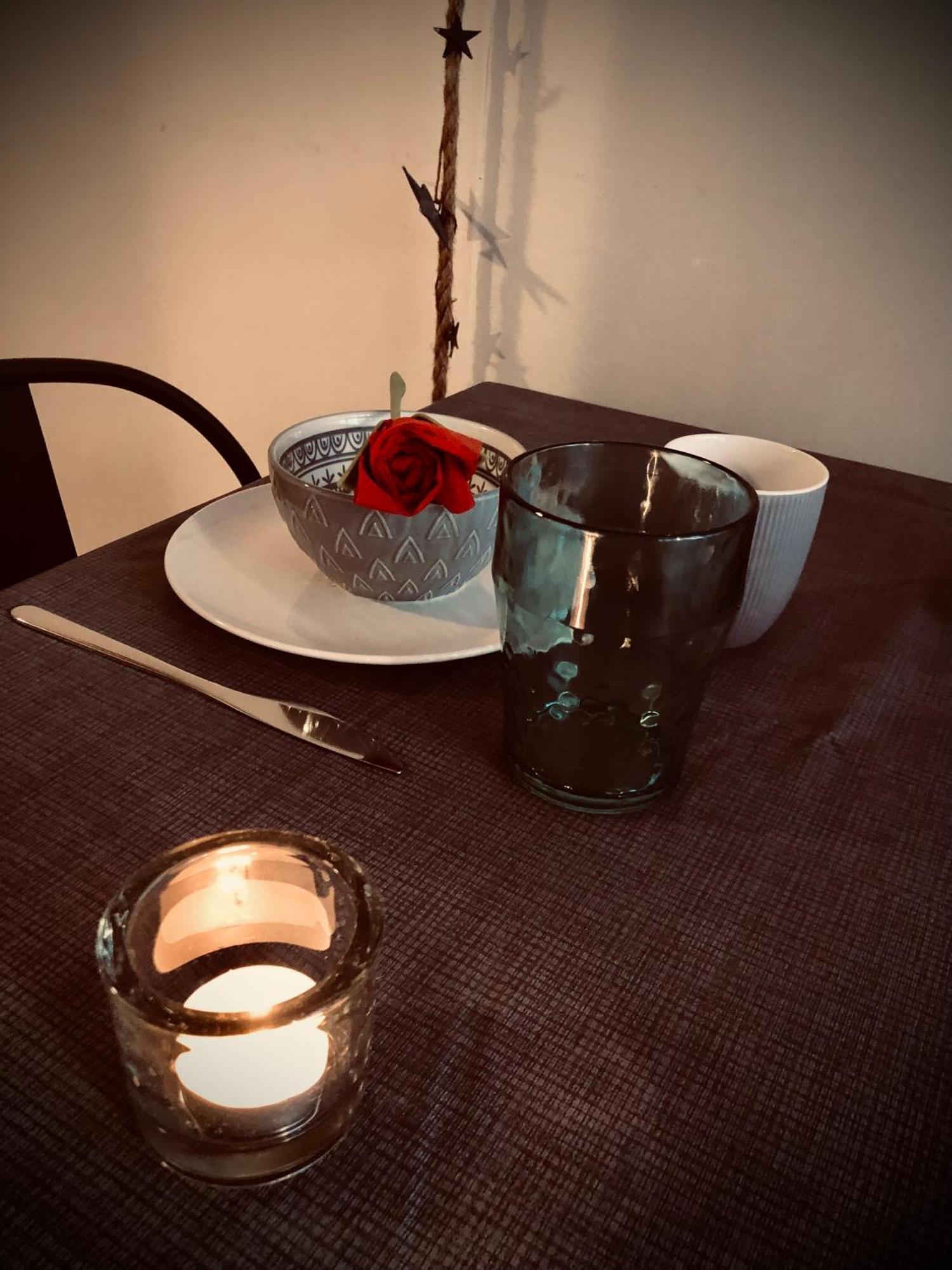 Eyguières Une Pause Douceur - Suite Orchidee מראה חיצוני תמונה